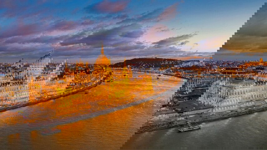 Istanbul & Enchantment of Eastern Europe & Budapest Escape