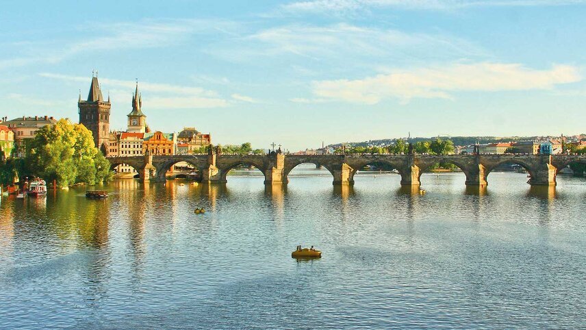 Danube Explorer & Budapest with Prague