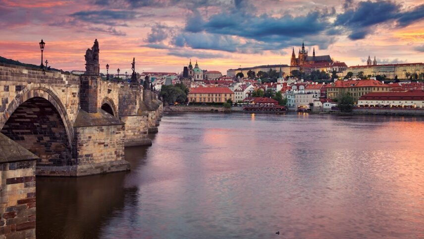 Danube Explorer & Prague