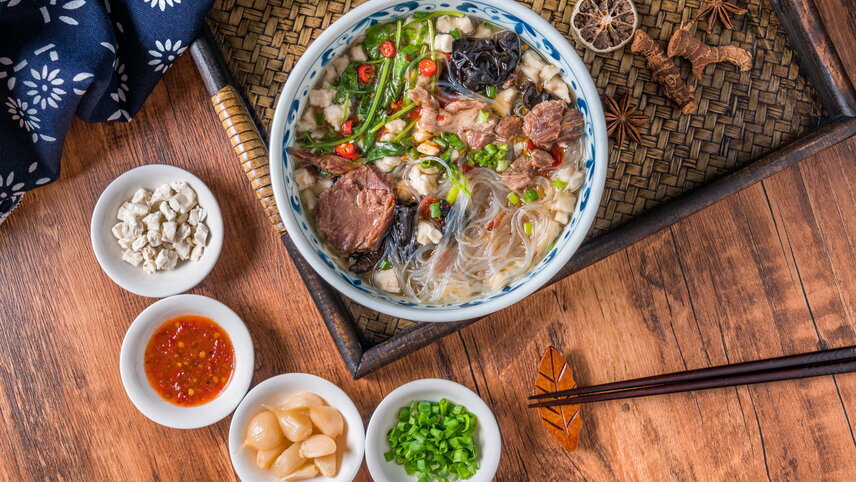 Signature China - Great Wall & Warriors