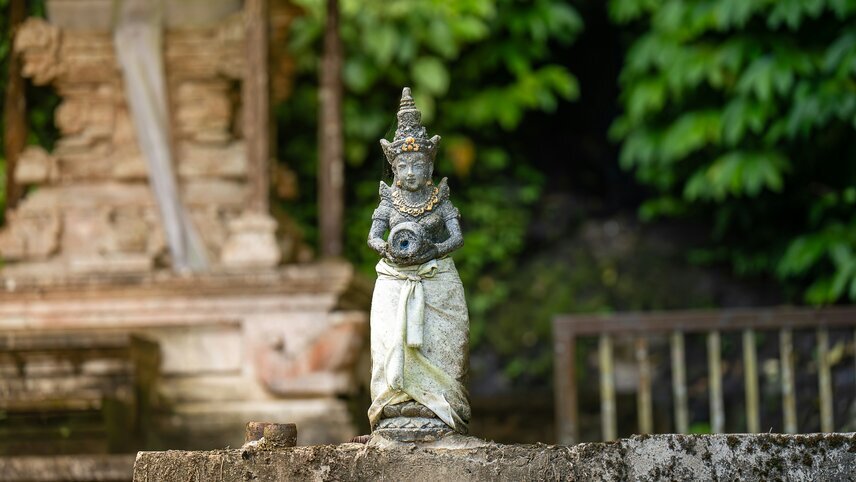 Signature Indonesia - The Sacred Wild Isles