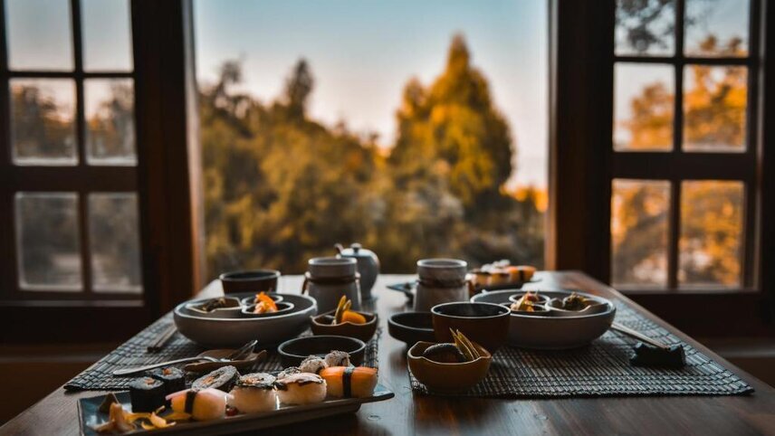 Signature Nepal & Bhutan - Peaks & Prayer Flags