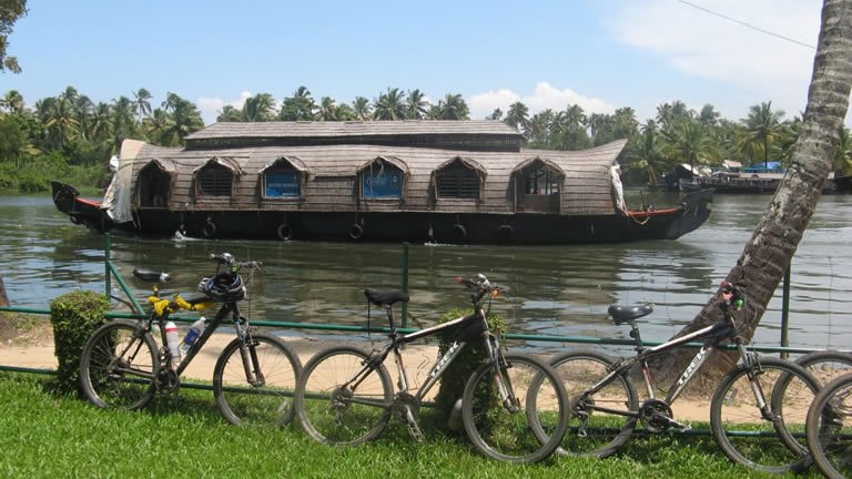 Cycle Kerala & Tropical India