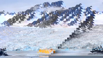 12 Day Svalbard in Spring: Sea Ice, Pristine Snow & Wildlife (Exodus)