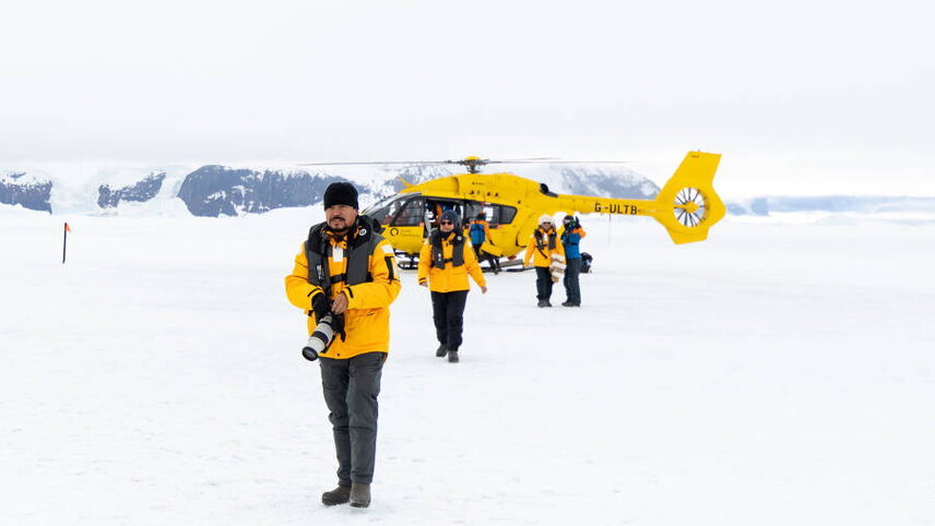 Antarctica by Helicopter: Crossing the Circle & the Peninsula