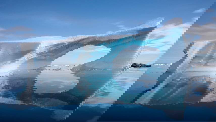 Antarctic Express: Fly the Drake