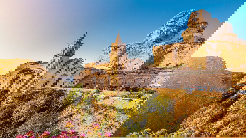 Walking in Puglia & Matera