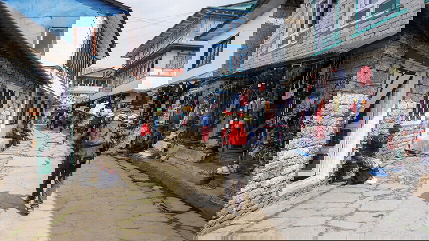 Everest Treks in Comfort