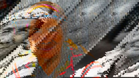 Travel Responsibly, Supporting Local Communities