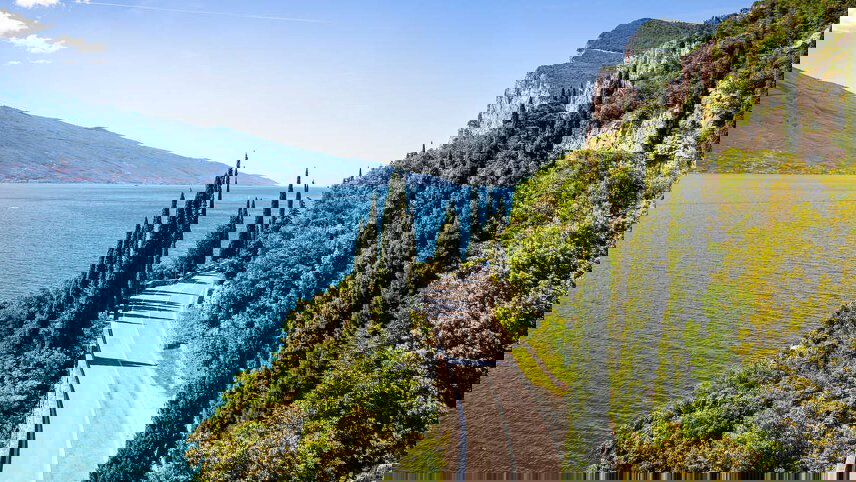 Cycle Dolomites, Lake Garda & Verona