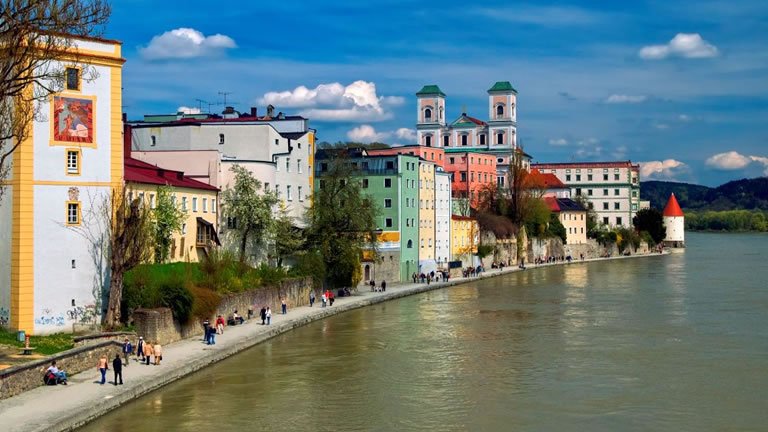 Self-Guided Danube Cycling - Passau to Vienna
