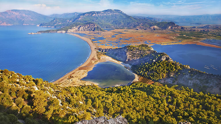 Family Cruising the Turquoise Coast