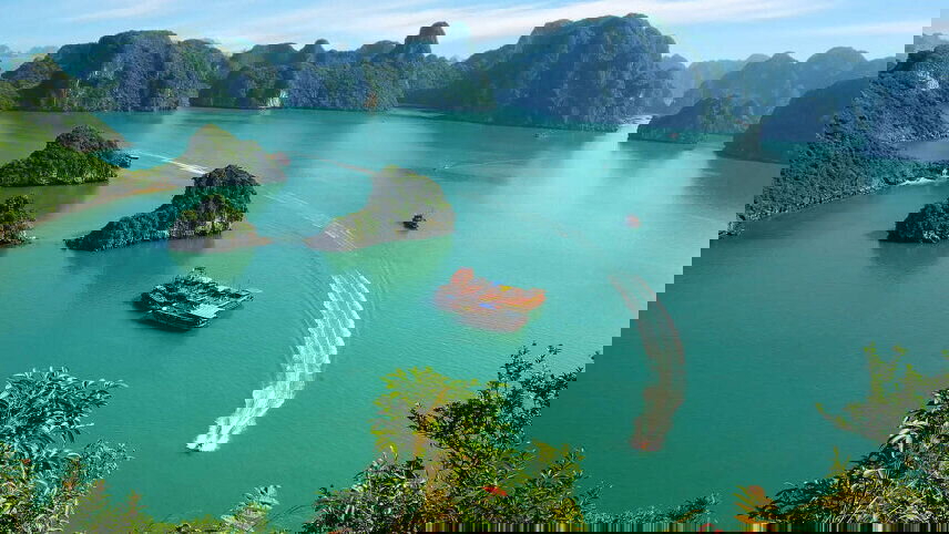 Family Discover Vietnam