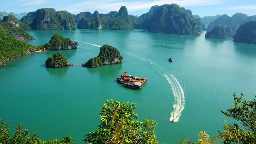 Family Discovery Vietnam & Angkor Wat Extension