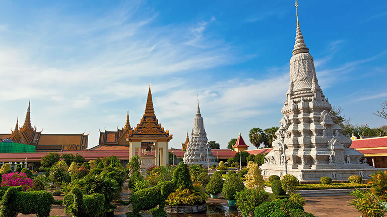 Family Discovery Vietnam & Angkor Wat Extension