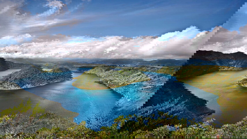 Volcanoes & Galapagos