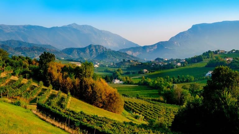 Walking Lake Garda & the Prosecco Hills