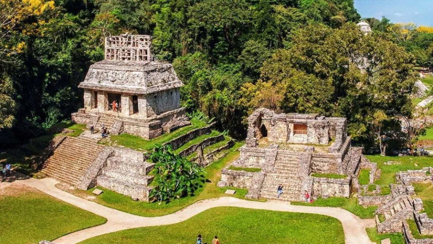 Contrasts of Mexico with Yucatan Peninsula Extension
