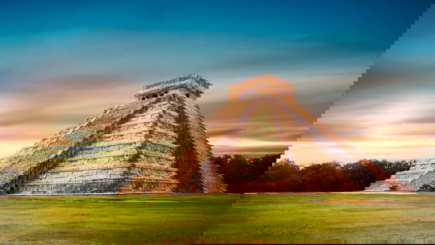 Contrasts of Mexico with Yucatan Peninsula Extension