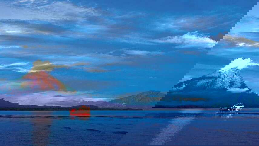 Nicaragua - Land of Lakes & Volcanoes