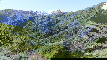 9 Day Hiking in the Georgian Caucasus (Explore)