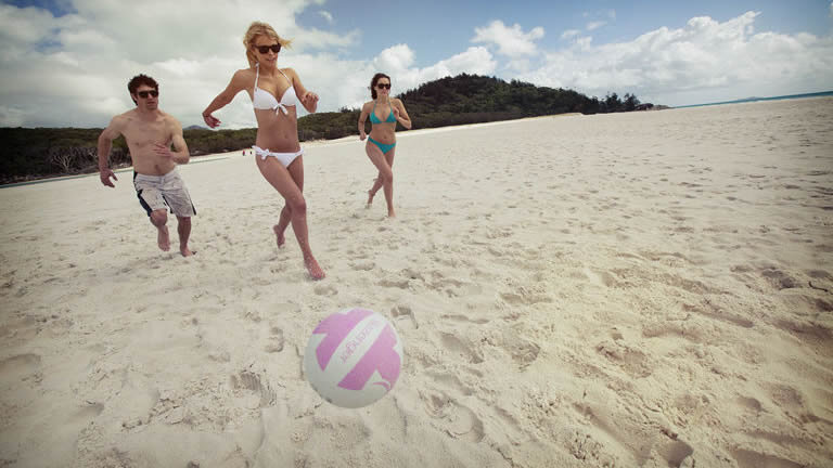 Brisbane to Cairns Experience: Sand Dunes & the Whitsundays