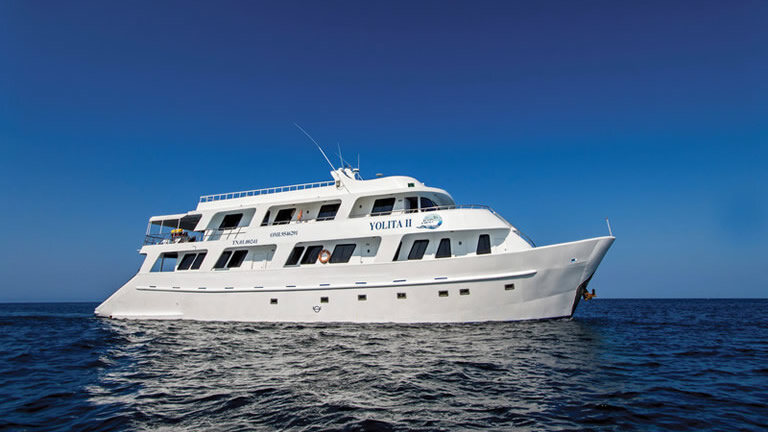 Galápagos Land & Sea - Central & South Islands aboard the Yolita