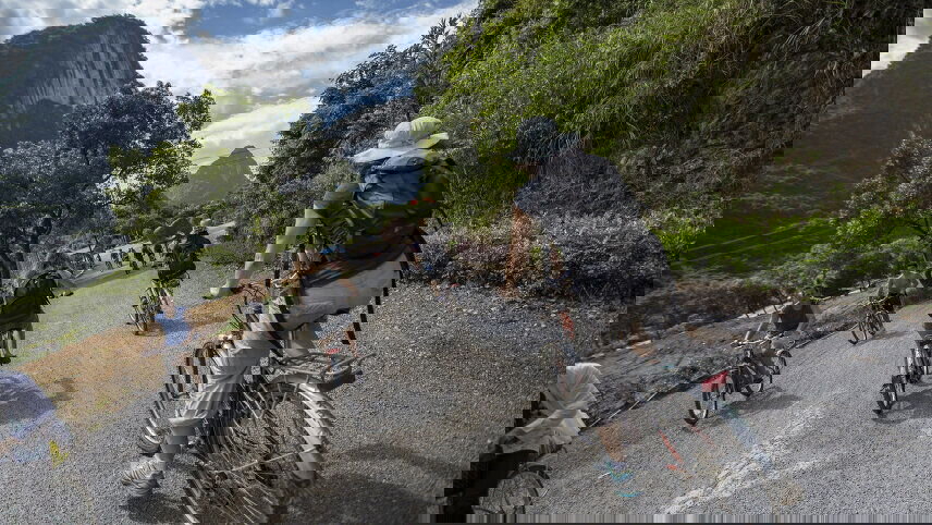 China: Big Cities & Iconic Culture