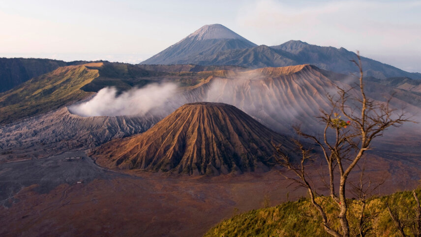 Jakarta to Ubud: Waves & Wanderlust