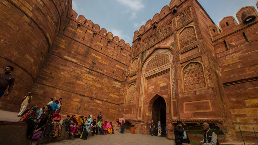 Signature: India's Jaipur, the Taj Mahal, Varanasi & Delhi