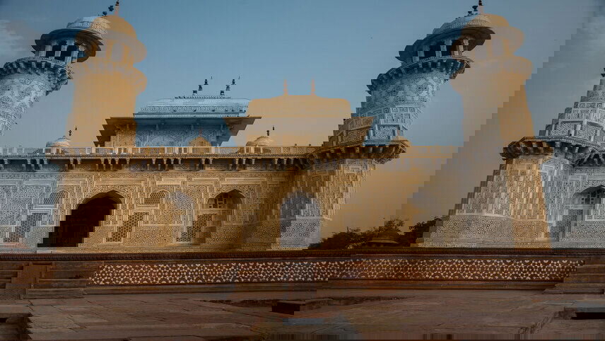 Northern India on a Budget: The Golden Triangle to Varanasi