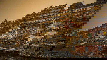 9 Day India & Nepal on a Budget: Varanasi to Kathmandu (G Adventures)