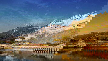 9 Day India’s Golden Triangle: Taj Mahal to the Ganges (G Adventures)