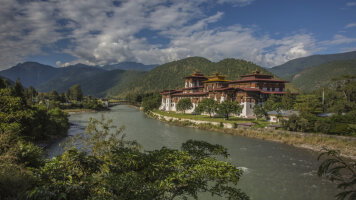 15 Day Signature: Himalayan Kingdoms of Nepal & Bhutan (G Adventures)