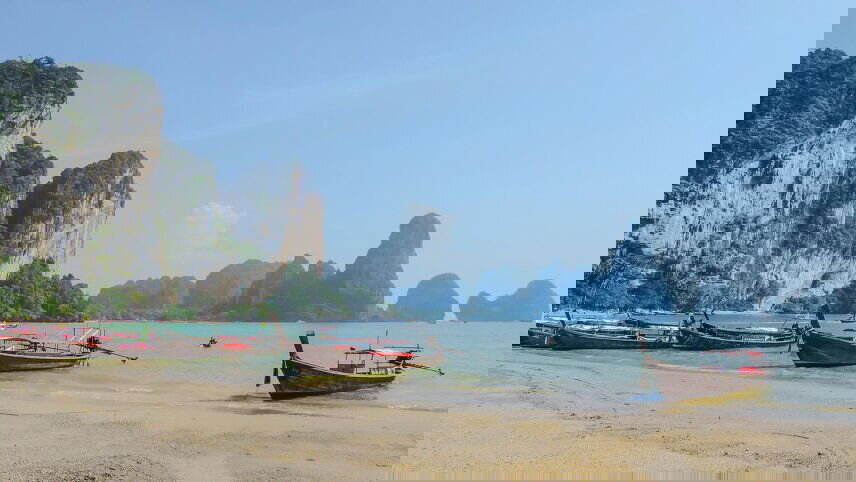 Thailand: Night Markets & Blue Waters