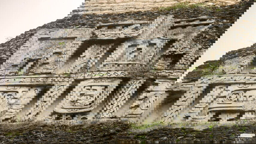 Belize Uncovered: Reefs, Ruins & Reggae