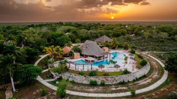 8 Day Mexico's Yucatán Peninsula: Mayan Ruins & Cenotes (G Adventures)
