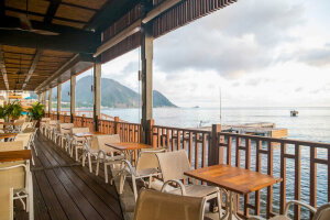 7 Day Dominica: Whales, Waterfalls & the Wild Caribbean (G Adventures)