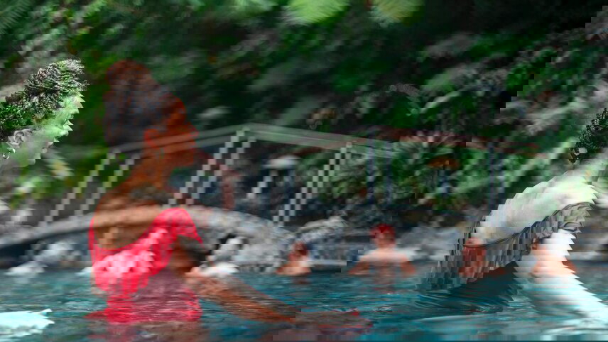 Costa Rica: Tortuguero, La Fortuna & Rio Celeste