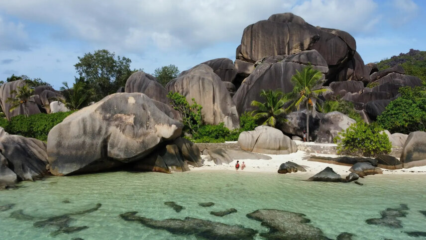 Kenya & Seychelles: Maasai Mara, Wildlife Safaris & Island Shores