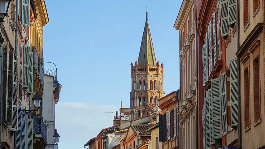 Journeys: Highlights of the Pyrenees to Toulouse