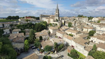 8 Day Journeys: Highlights of the Loire Valley & Bordeaux (G Adventures)