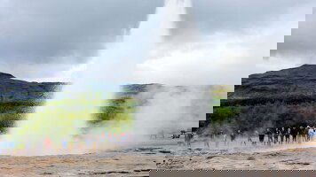 8 Day Iceland: Waterfalls, Hot Springs & Hiking Volcanic Landscapes (G Adventures)