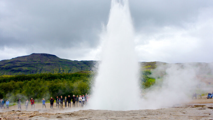 Signature: Iceland's Winterscapes, Golden Circle & Northern Lights