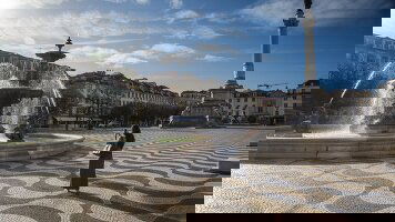 10 Day Portugal: Coastal Walks, Vineyards & Villages of the Douro Valley (G Adventures)