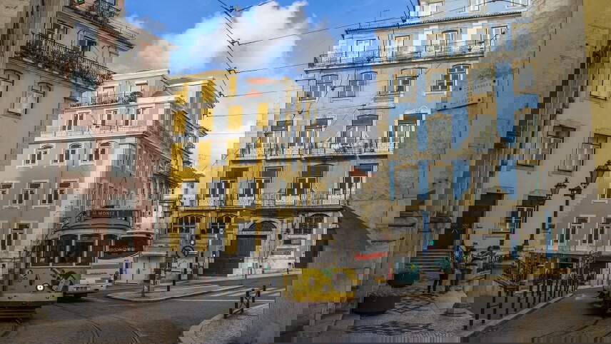 Portugal: Village Walks & the Douro Valley