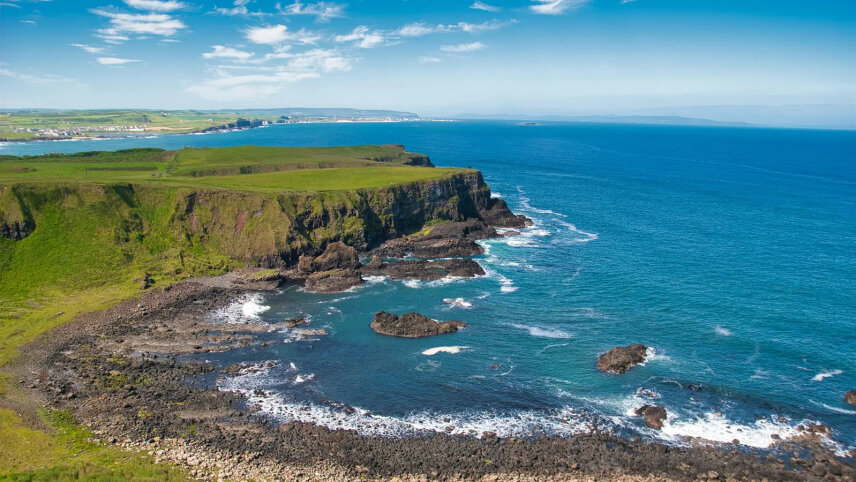 Signature: Northern Ireland's Emerald Coast & Giant's Causeway