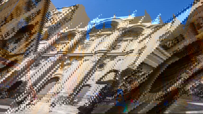 Spain: Vibrant Cities & Countryside Walks