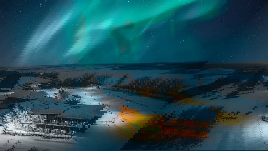 Canadian Rockies: Northern Lights Winter Explorer