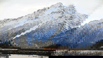 8 Day Alaska in Winter: Northern Lights & Dog Sledding Adventure (G Adventures)